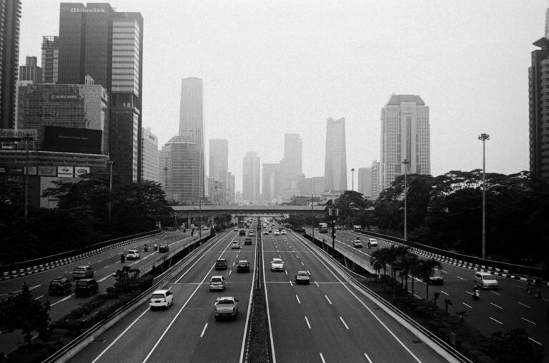 Tips Menghindari Macet saat Melakukan Perjalanan di Jakarta