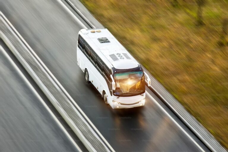 Tips Aman dan Nyaman bagi Pelajar yang Berwisata dengan Bus di Semarang