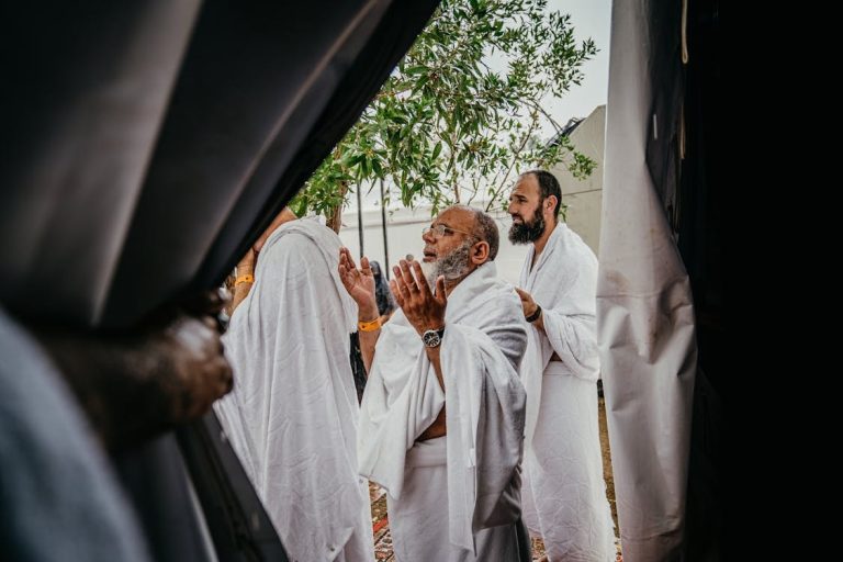 Tips Mempersiapkan Perjalanan Umroh Januari 2025