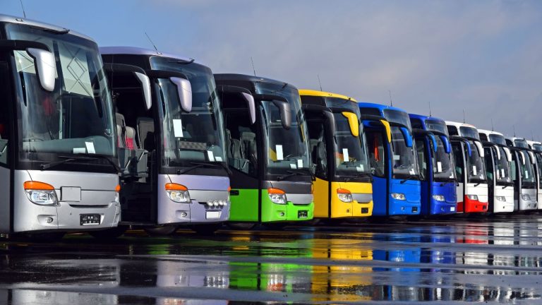 Panduan Memesan Sewa Bus Jakarta Online Secara Aman